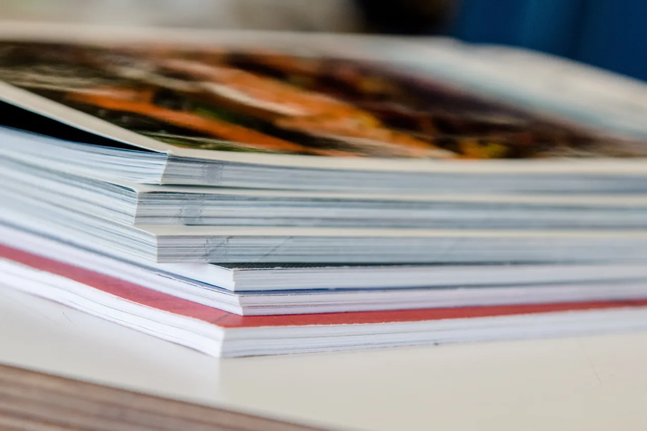 Ein Stapel Zeitschriften