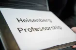 A folder with the inscription Heisenberg Professorship