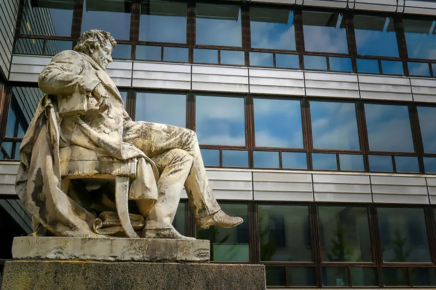 Humboldt-Statue