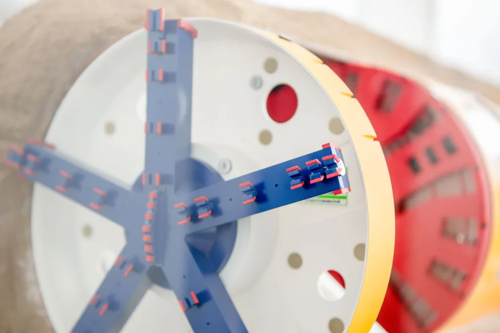 Tunnel model