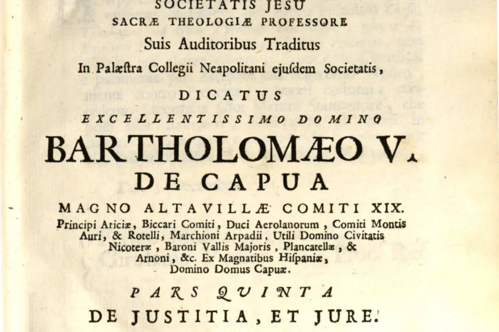 Eine Buchseite mit lateinischer Schrift